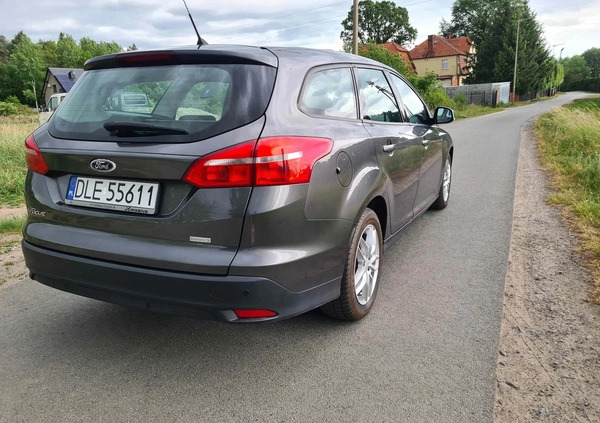 Ford Focus cena 32900 przebieg: 102000, rok produkcji 2015 z Sztum małe 211